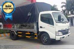 Xe tải Hino XZU650 thùng mui bạt 1T8