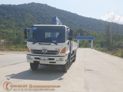Xe tải cẩu Hino FL 13,5 tấn gắn cẩu Datano 5 tấn 2017 như mới