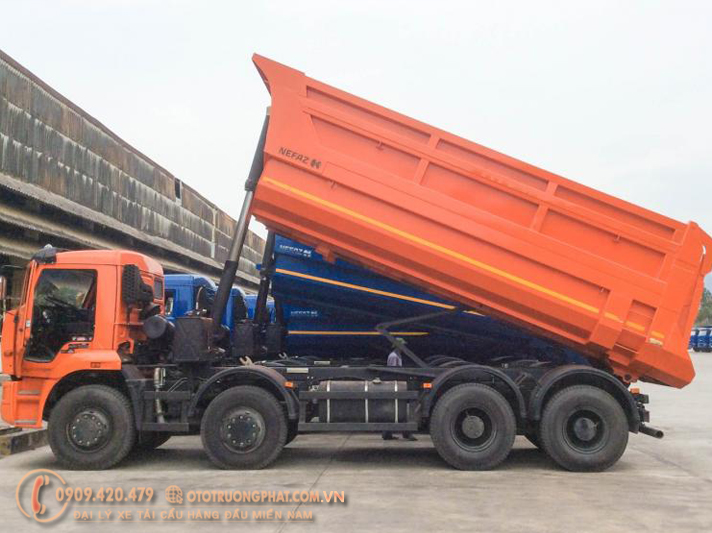 Xe tải cẩu Kamaz xe tải Kamaz 6540 gắn cẩu tải trọng chở 146 tấn