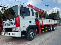 Xe cẩu Hyundai H240 gắn cẩu Unic 540 5 khúc - Xe đẹp