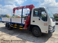 Xe tải ISUZU QKR55H gắn cẩu Unic V263 - Đời 2017 xe đẹp