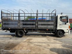 Xe tải Hino FC9LTC thùng bạt dài 5.7m mới 100%