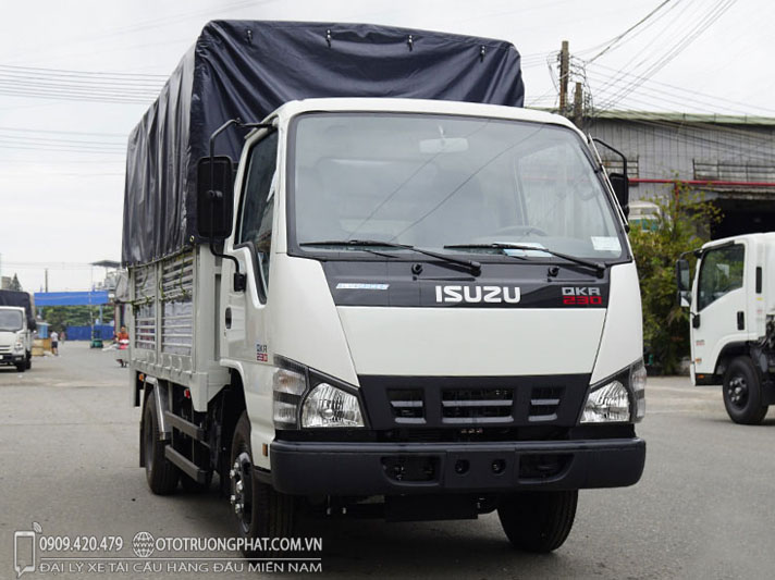Xe tải isuzu QKR230 1.49 Tấn thùng mui bạt có bửng nâng