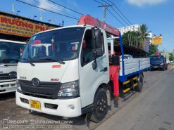 Xe cẩu Hino XZU720L 2.45 Tấn gắn cẩu Unic 344 Xe đời 2017 đẹp