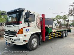 Xe chở máy công trình Hino FL - Đời 2017