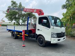 Xe cẩu Hino XZU730L 3.4 Tấn gắn cẩu Unic 340 5 khúc - Xe đời 2016
