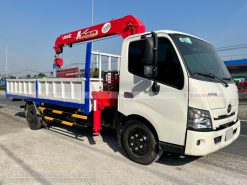 Xe tải Hino XZU730L gắn cẩu Unic V340 - Xe Đời 2022 Rẻ hơn xe mới 200 Tr