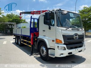 Xe tải cẩu Hino FL8JT8A- Euro5 gắn cẩu Unic URV374K (3 tấn 4 khúc) Mẫu Mới 2025