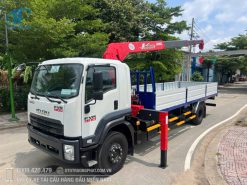 Xe tải cẩu ISUZU FVR900( FVR34SE5) Euro5 gắn cẩu UNIC URV554K-TH