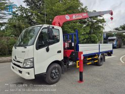 Xe Tải Cẩu Hino XZU730L Euro5 gắn cẩu UNIC URV375K tải trọng 3400kg, thùng dài 5.1m