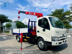Xe tải cẩu Hino XZU650L 3.1 tấn Euro5 gắn cẩu Unic URV294K